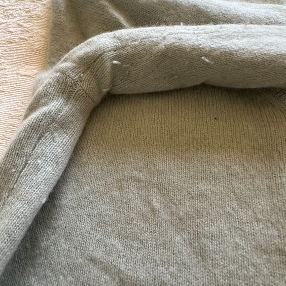 Ann Taylor | Light Blue Cashmere Sweater Long Sleeve V Neck | Size Medium - Picture 6 of 6